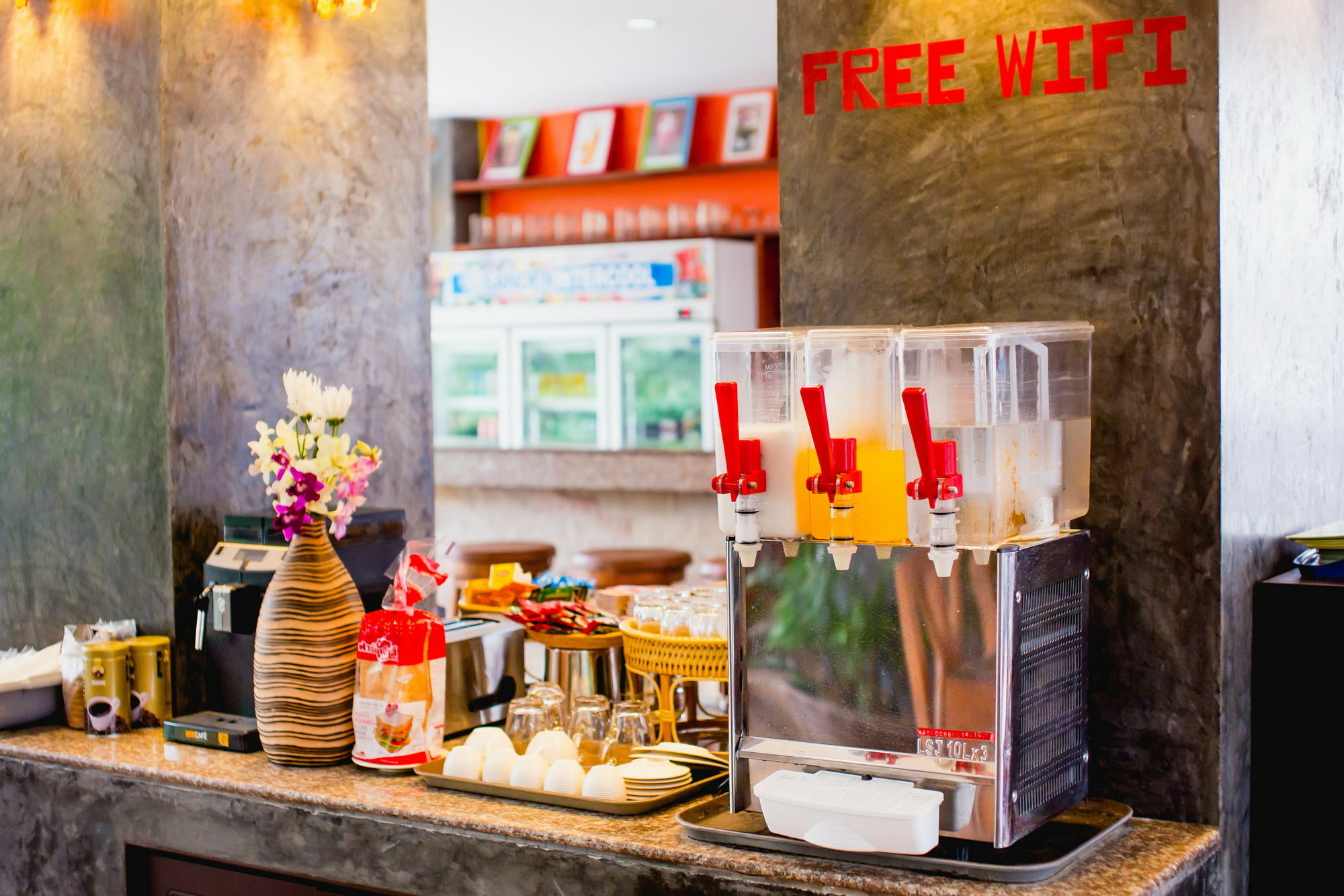 Chusri Hotel Patong Zewnętrze zdjęcie