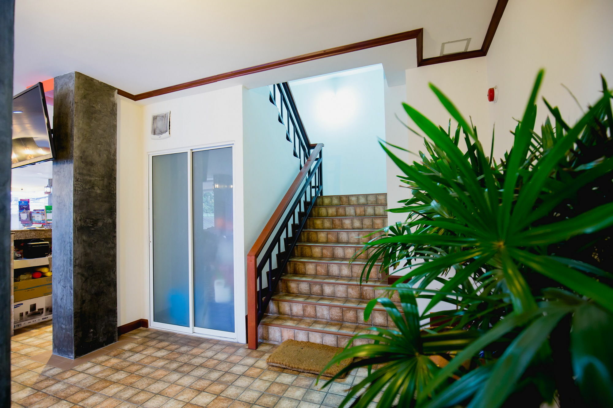 Chusri Hotel Patong Zewnętrze zdjęcie